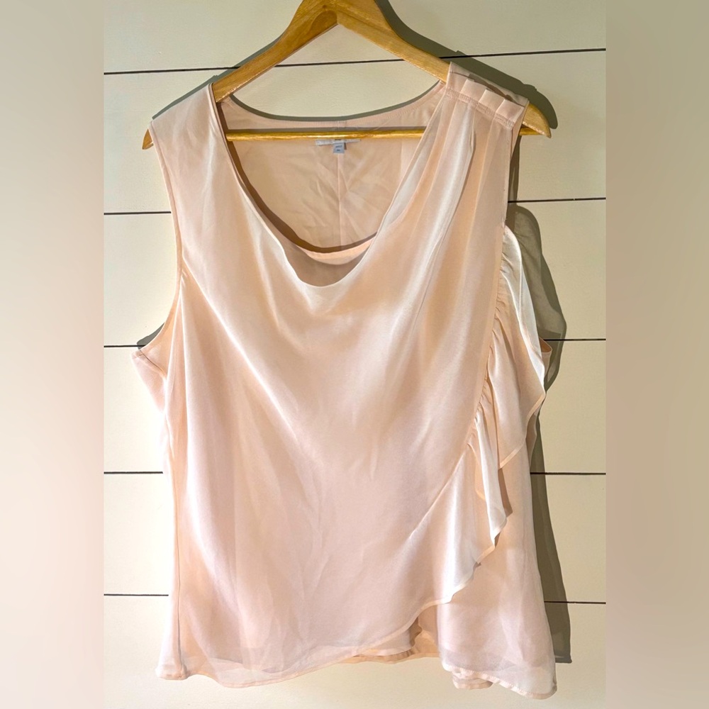 Gap Cream Blouse size L. Perfect for spring, office or date night.